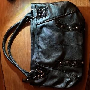 Black purse nice and large great for travelling